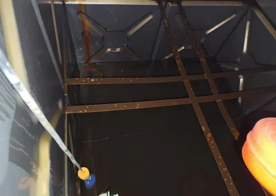 Beton depo su kaçak onarımı yapan uzman personel – Depodez.